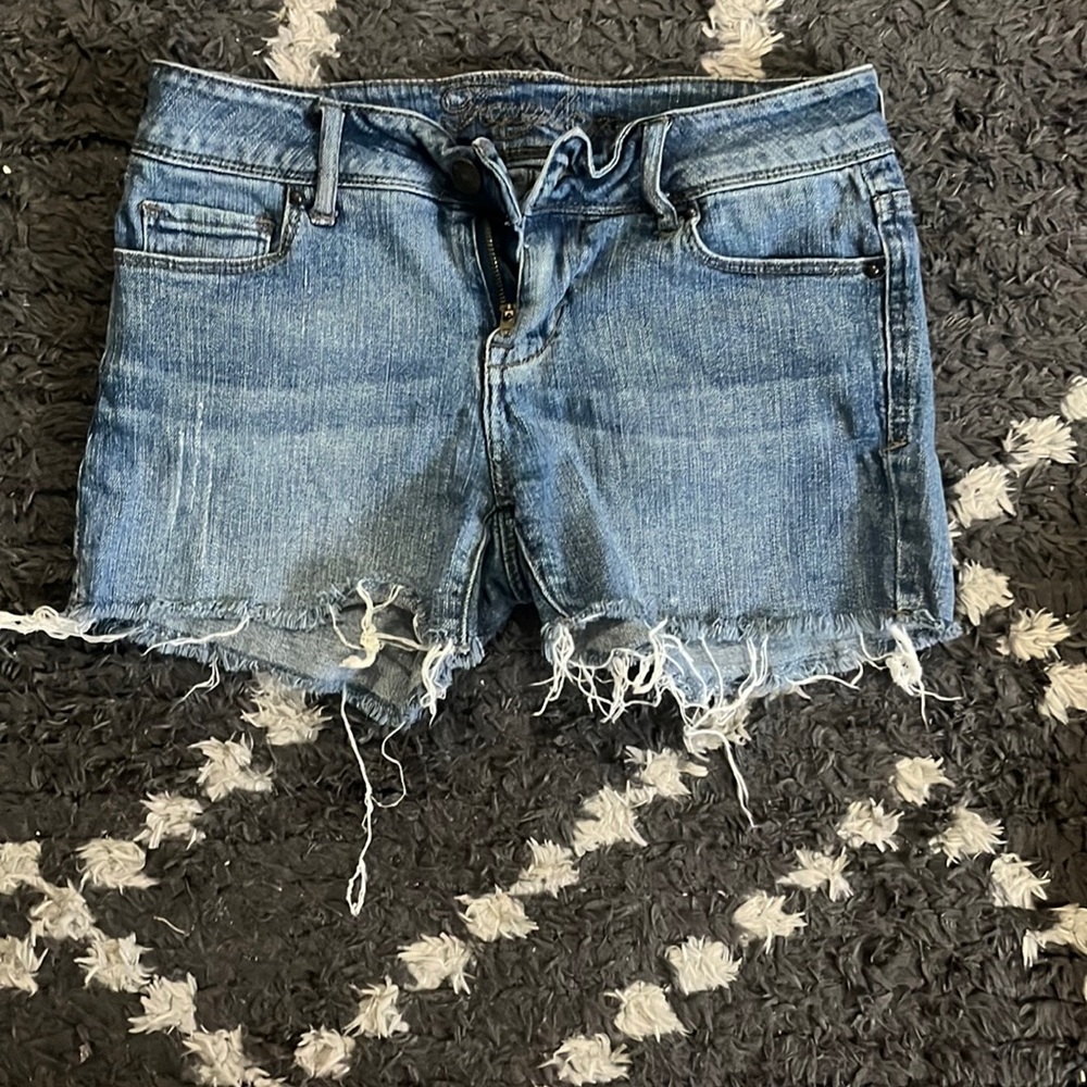 Delia’s cutoff denim shorts